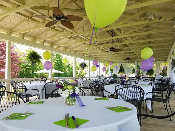 Applewood Apartments and Restaurant: 120 North Rd, Highland, NY 12528